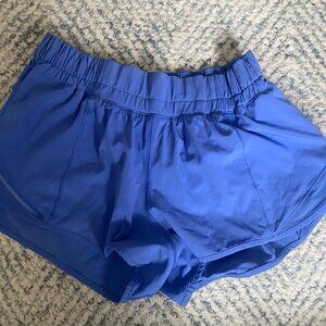 Periwinkle Lululemon hotty hot shorts 2.5